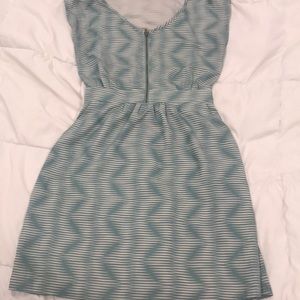 Green & Cream zip front dress